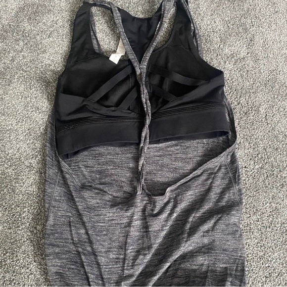 Lululemon Tank Top W/ Built In Bra - Picture 4 of 4
